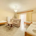Summerland Apartment *