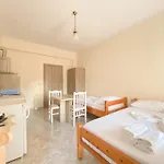 Summerland Apartment *