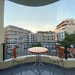 Summerland Apartment *