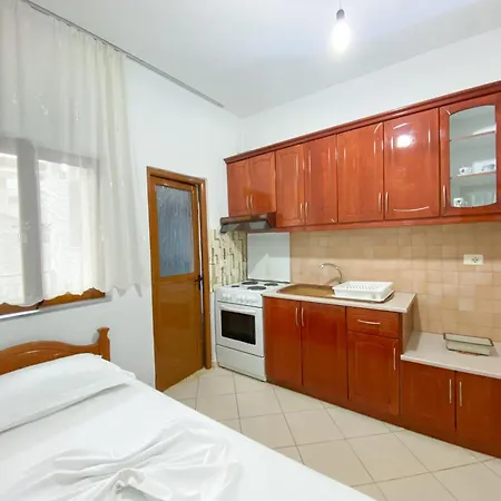 Summerland Apartment